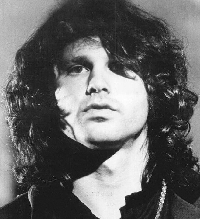 Jim Morrison: uma vida à margem