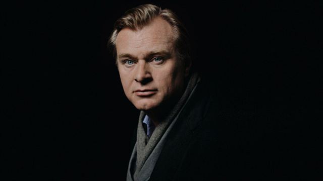 Christopher Nolan pede ajuda para salvar os cinemas. E lembra que “O cinema é uma parte vital da vida social”