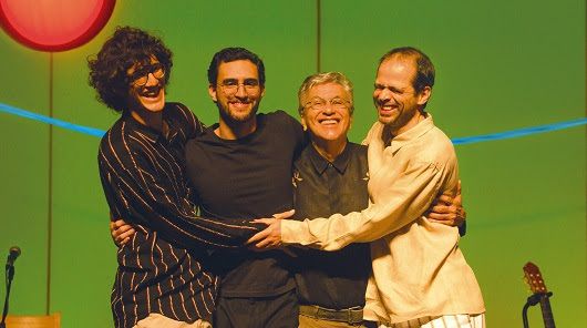 Caetano Veloso e os seus filhos, Moreno, Zeca e Tom regressam a Portugal para seis concertos