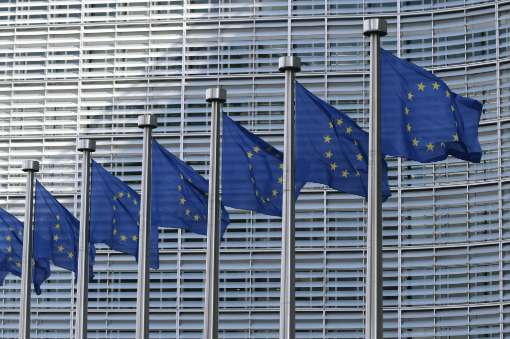 Inquérito à escala da União Europeia revela que europeus apoiam o lançamento da Conferência sobre o Futuro da Europa
