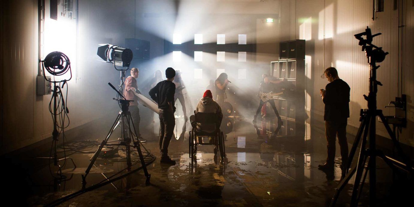 Comissão Europeia leva jovens realizadores a filmar a sua própria curta-metragem com realizador de renome
