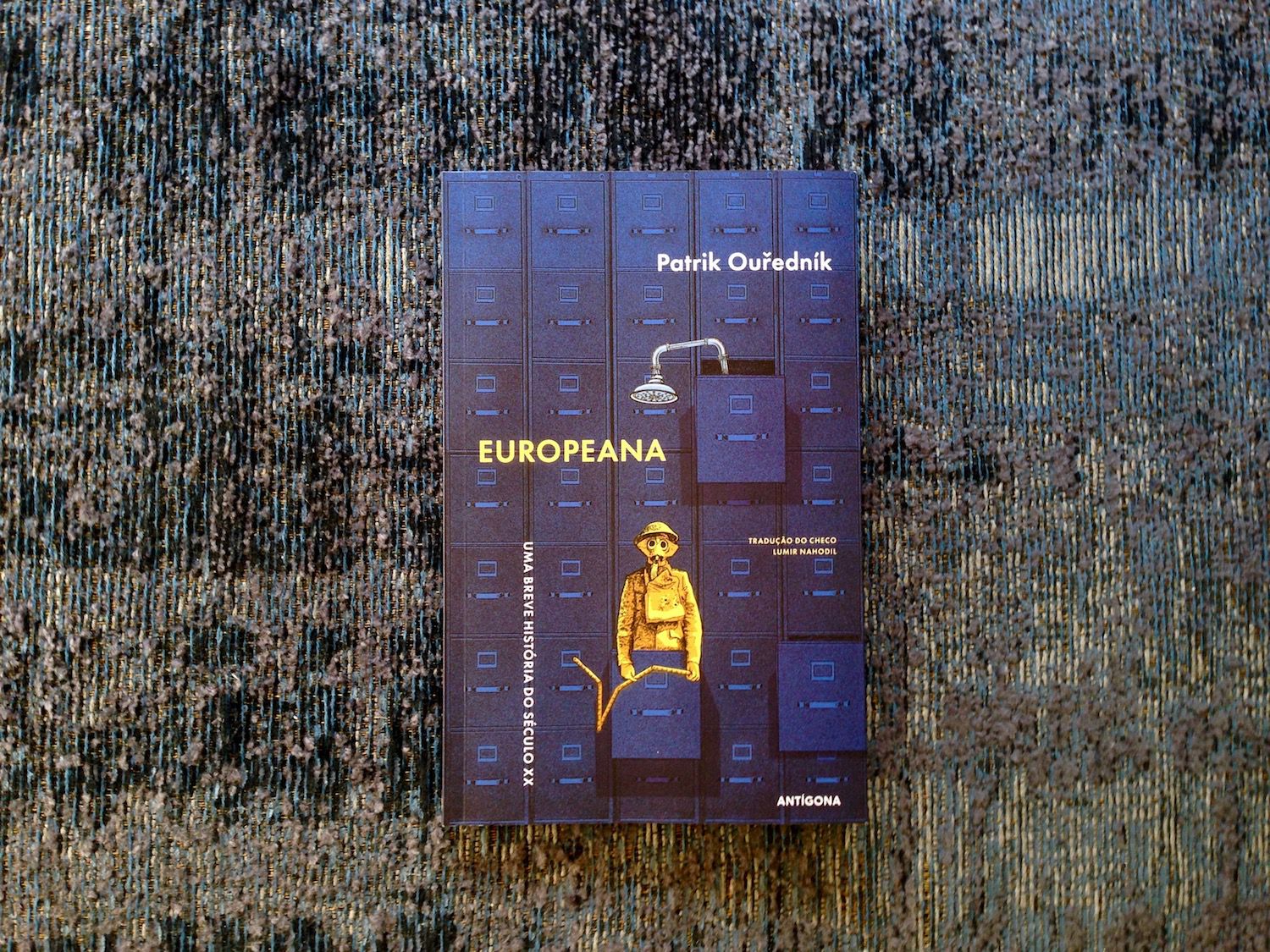 Ouředník e a crueza sádica da humanidade, em “Europeana: Uma Breve História do Século XX”