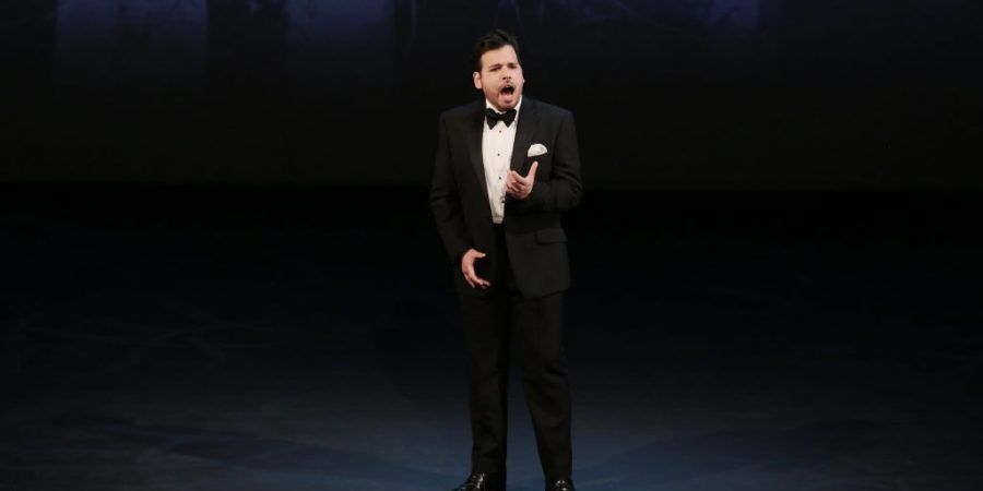 Luís Gomes ganha dois prémios no Operalia, principal concurso internacional de ópera