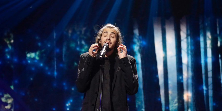 Salvador Sobral vai aparecer em “Eurovision”, filme de Will Ferrell para a Netflix
