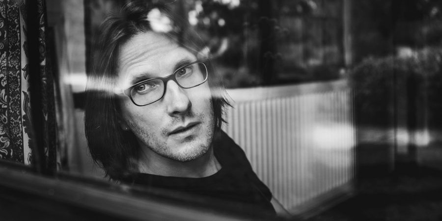 Steven Wilson, um dos nomes maiores da música progressiva, actua em Portugal