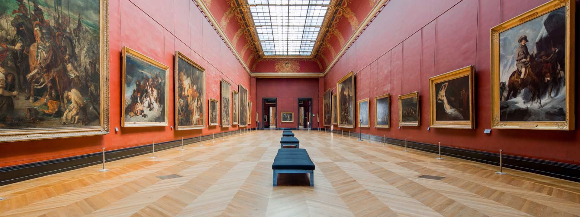 RTP2 exibe documentário com imagens inéditas dos bastidores do Museu do Louvre
