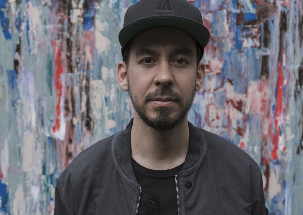 Mike Shinoda, dos Linkin Park, lança novo disco este mês