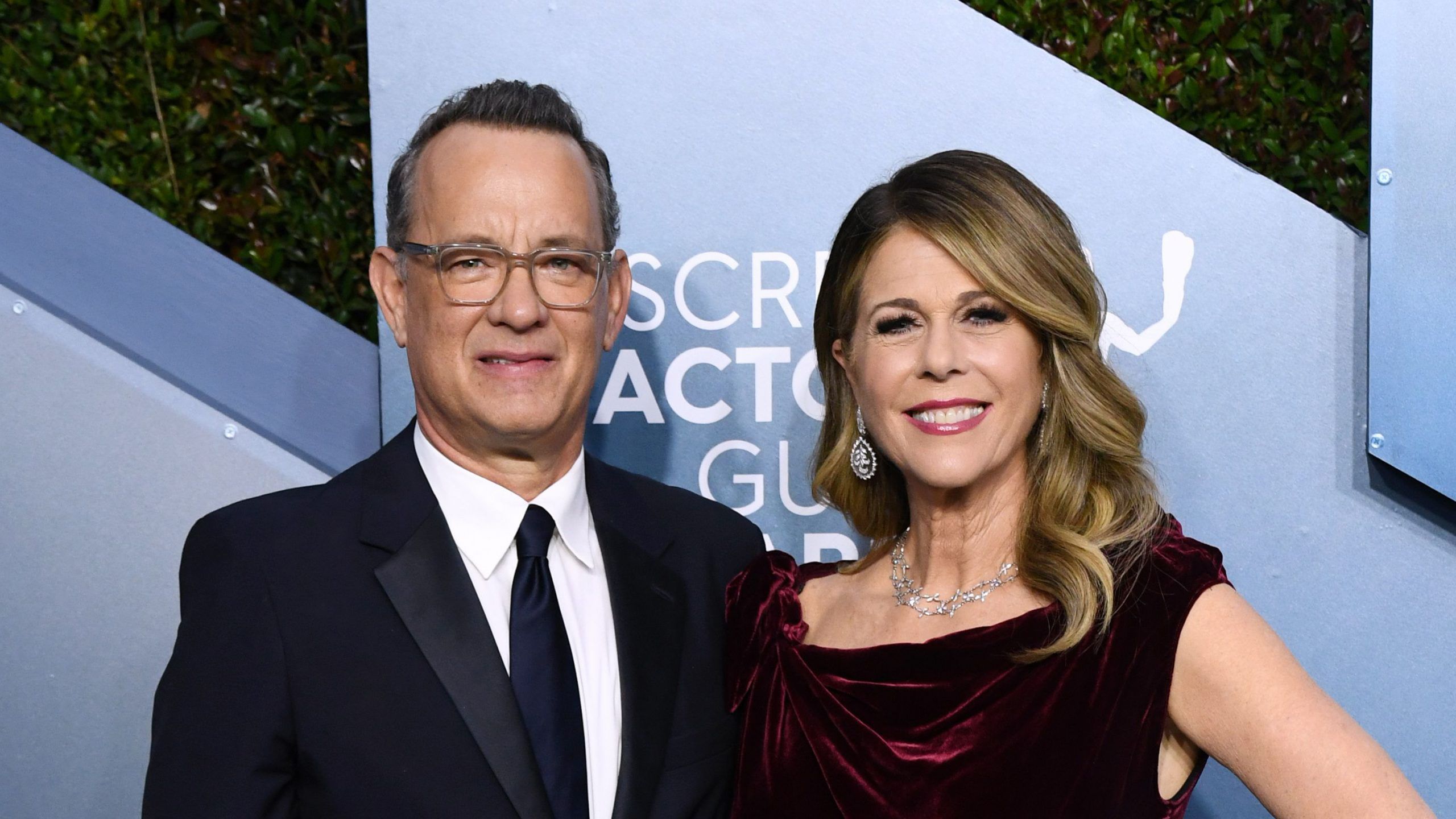 Tom Hanks e a esposa Rita Wilson têm coronavírus