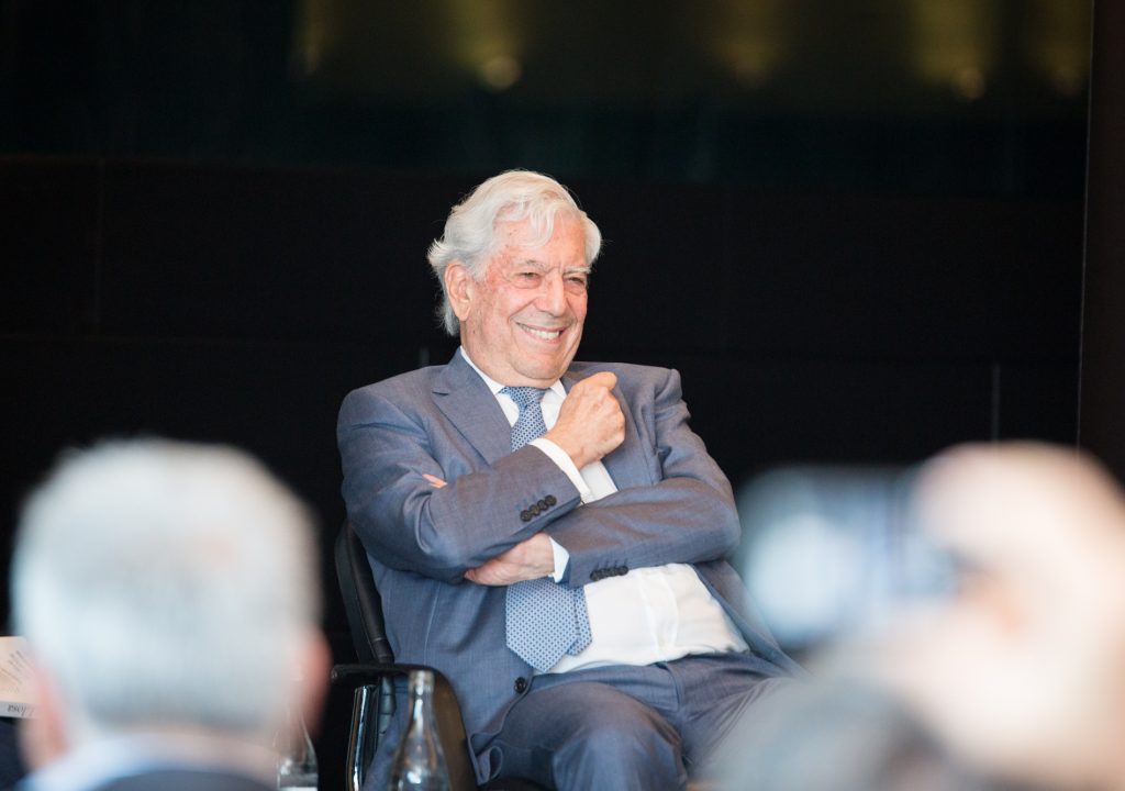 Mario Vargas Llosa, Nobel de Literatura, confirmado na 1.ª edição da Bienal Internacional de Poesia de Oeiras