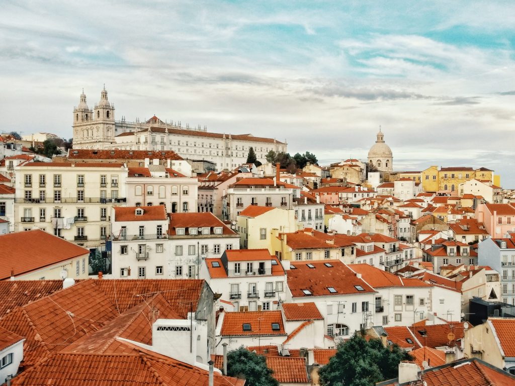 Há um milhão de residentes em Portugal com naturalidade estrangeira