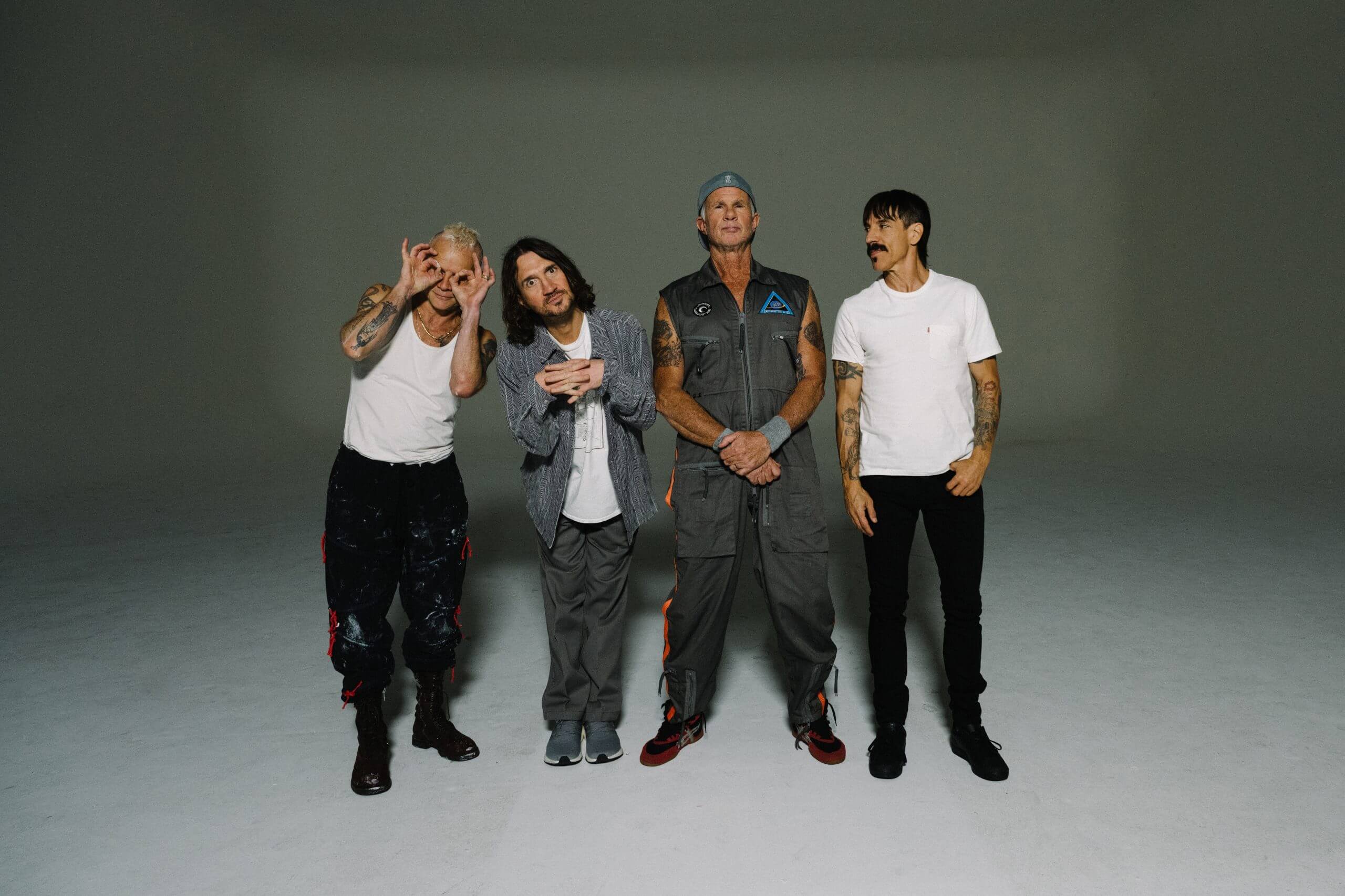 Red Hot Chili Peppers regressam com novo single, “Black Summer”, e anunciam novo álbum para Abril