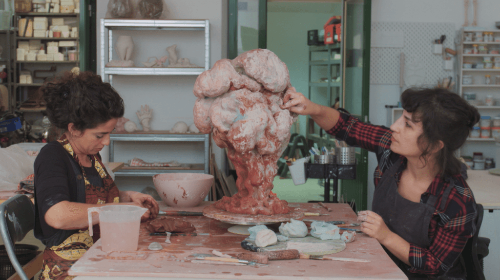 “Terra: Histórias da Cerâmica”. RTP2 estreia série documental sobre a criação em cerâmica em Portugal
