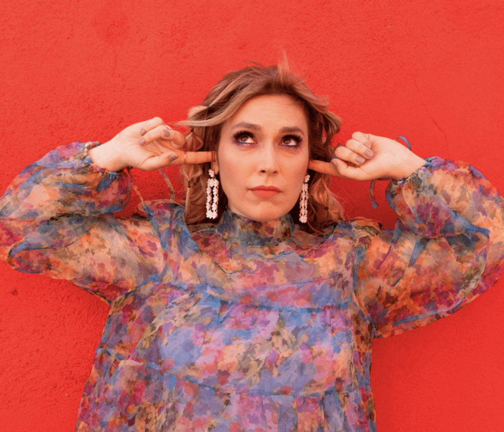 Ana Bacalhau dá a conhecer novo single “Orelhas Moucas”