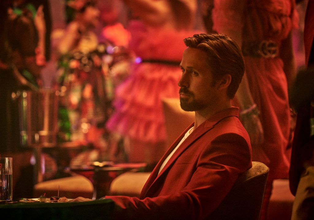 Antes de sair na Netflix, “The Gray Man” estreia em alguns cinemas. Filme conta com Ryan Gosling, Chris Evans e Ana de Armas