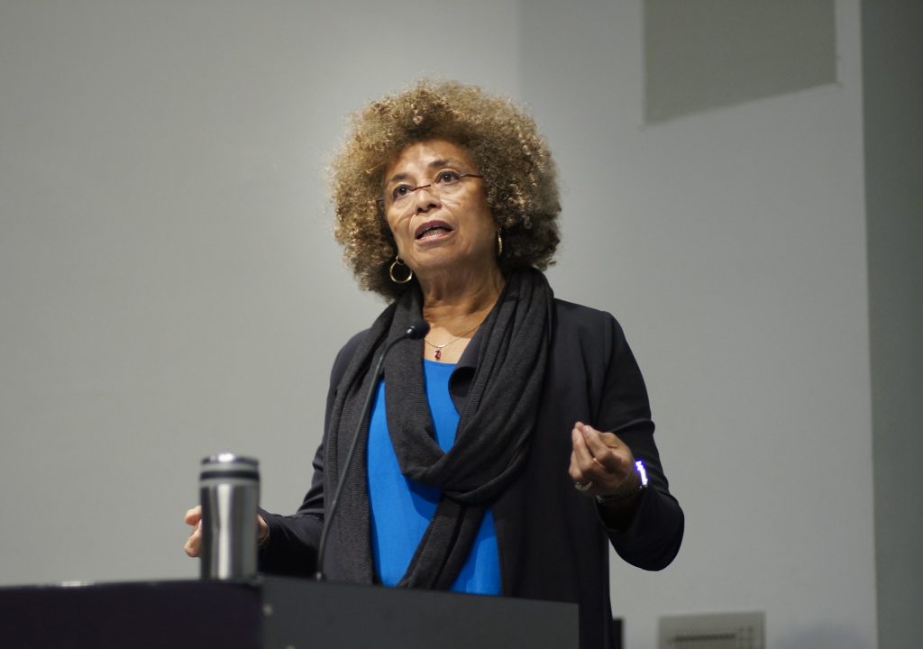 Angela Davis, Maya Angelou e Stanislaw Lem nas novidades das editoras Antígona e Orfeu Negro