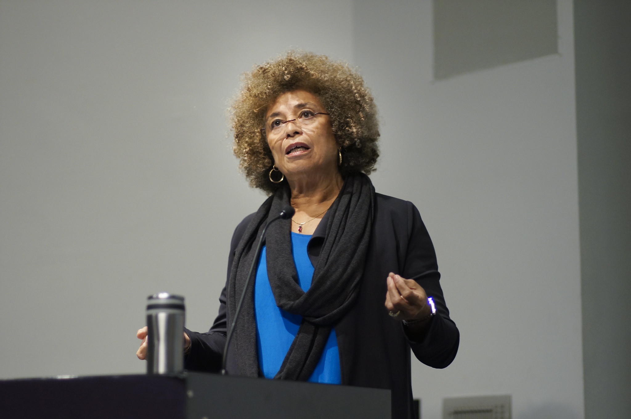 Angela Davis, Maya Angelou e Stanislaw Lem nas novidades das editoras Antígona e Orfeu Negro