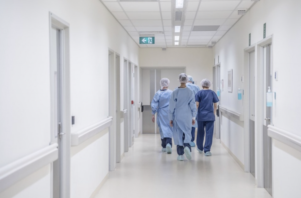 “Papel nuclear” da Medicina Interna nos hospitais tem que ser reconhecido, afirma especialista Luís Campos