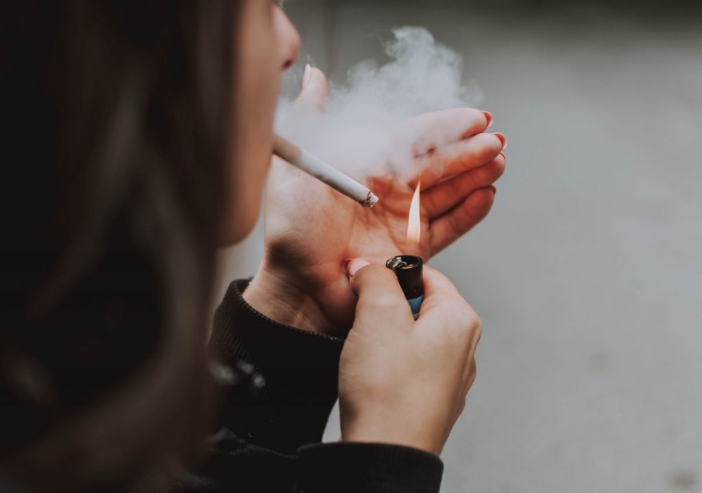 Organizações recolhem assinaturas para “abolir a venda de produtos de tabaco e nicotina para as próximas gerações”
