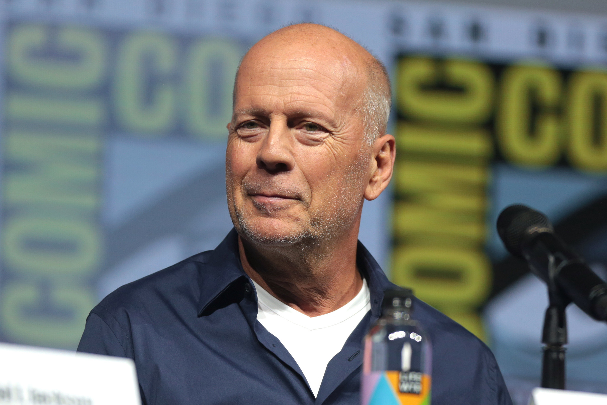 Ator Bruce Willis diagnosticado com demência aos 67 anos