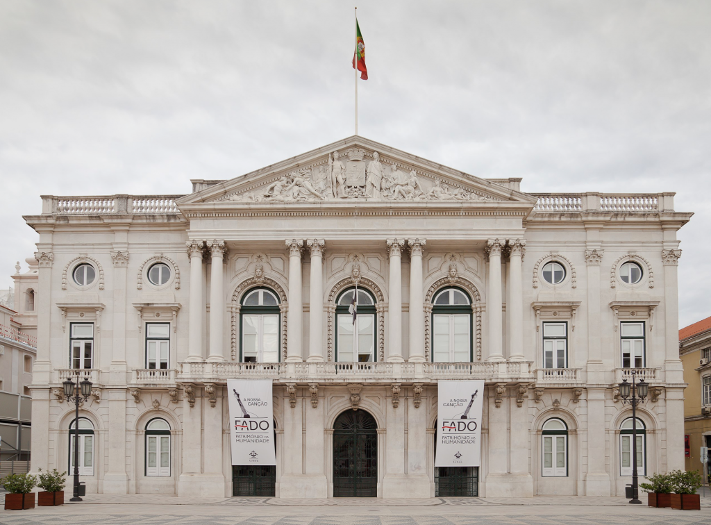 Ativistas processam Câmara de Lisboa por partilha de dados pessoais e exigem 120 mil euros