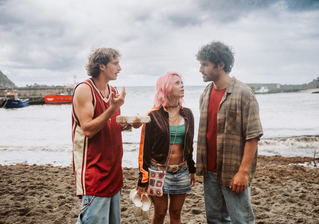 “Rabo de Peixe”, nova série portuguesa da Netflix, estreia em Maio. Vê as primeiras imagens e lê a sinopse