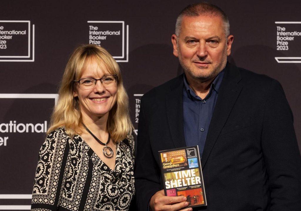 Georgi Gospodinov vence o International Booker Prize 2023 com “Time Shelter”. Livro vai ser publicado em Portugal