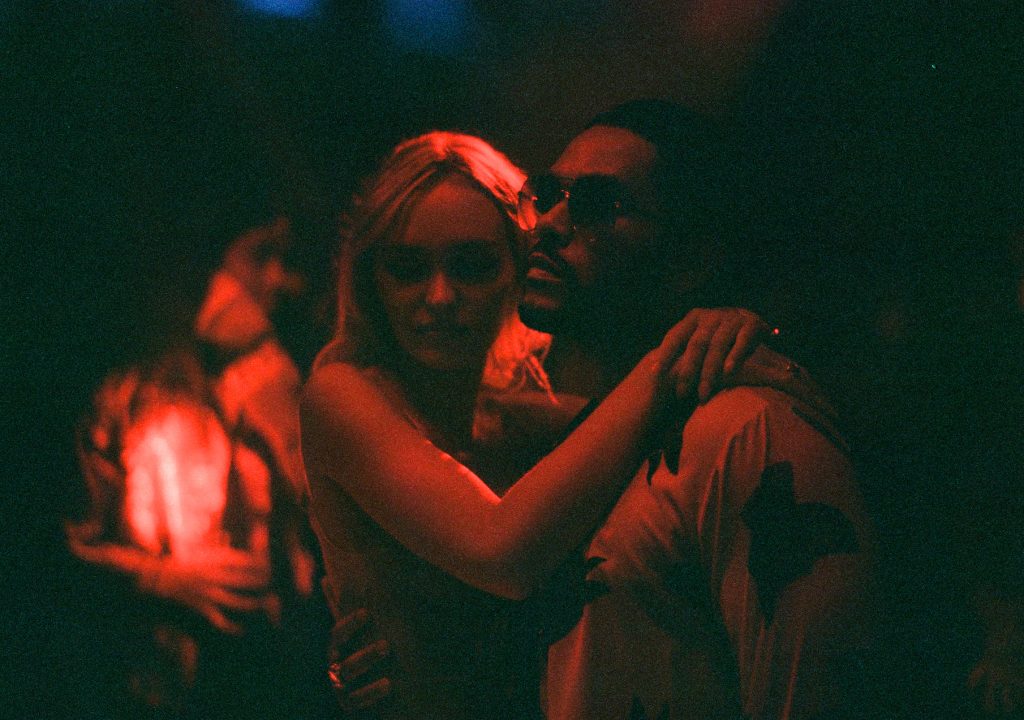 “The Idol”, que junta The Weeknd e Lily-Rose Depp, estreia em Junho na HBO Max