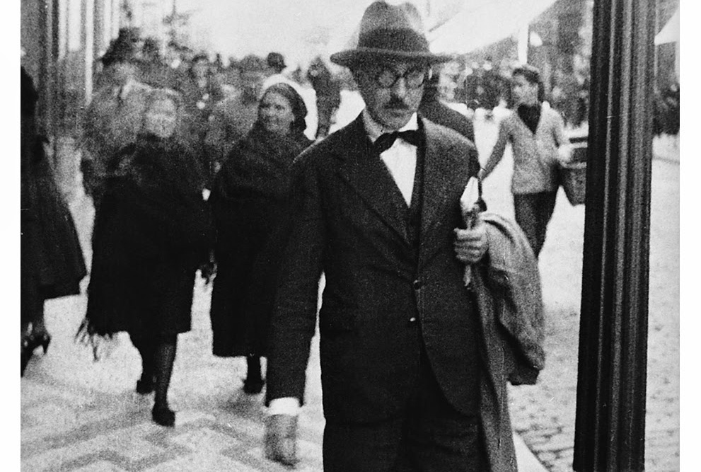 Realizadora Leonor Areal dá a conhecer Fernando Pessoa num filme-ensaio a partir dos arquivos da Cinemateca