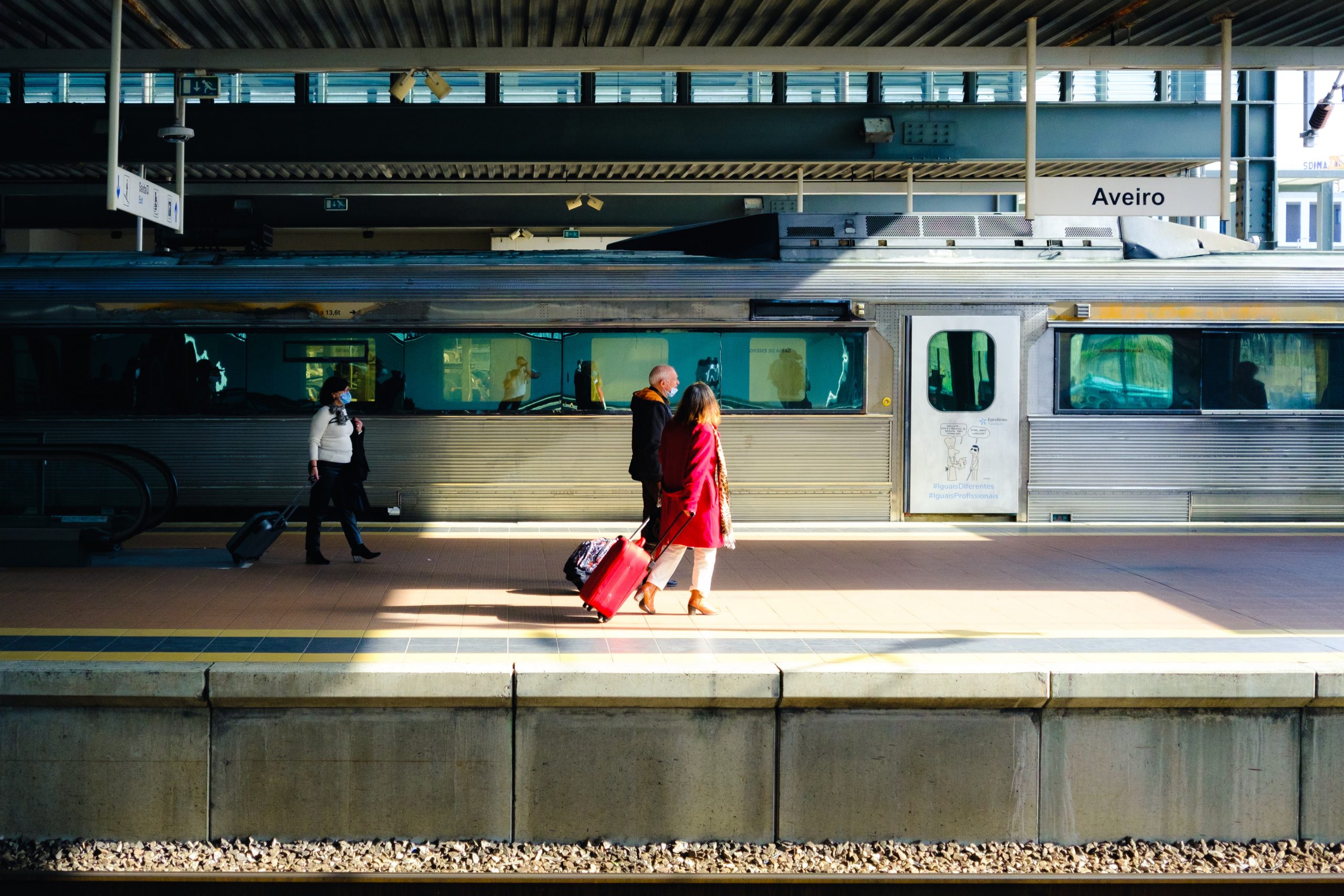 Viajar de comboio em Portugal vai custar 49€ por mês. Vem aí o Passe Ferroviário Nacional para comboios regionais