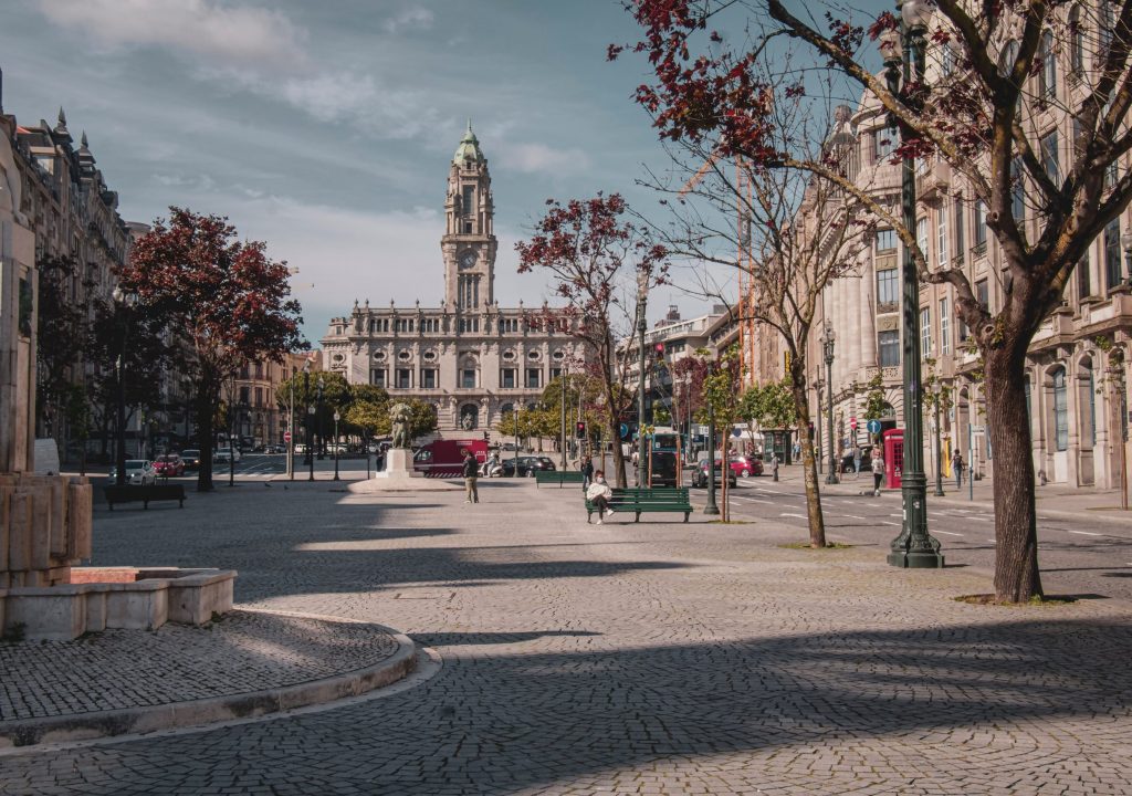 Quartos para estudantes custam mais de 400 euros em Lisboa e no Porto