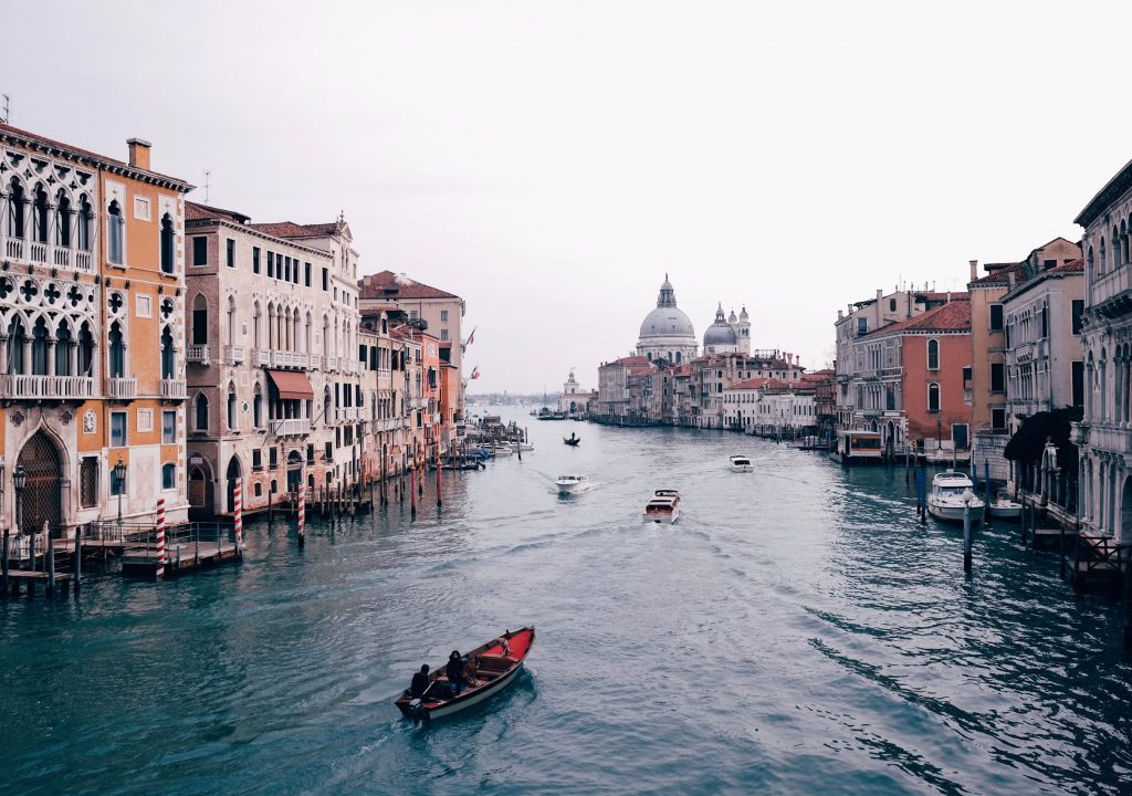 Unesco recomenda colocar Veneza na lista do património mundial em perigo