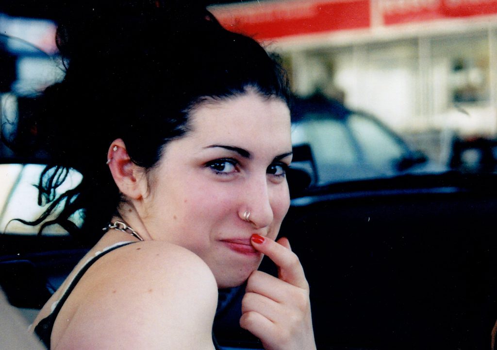 RTP2 estreia documentário sobre Amy Winehouse