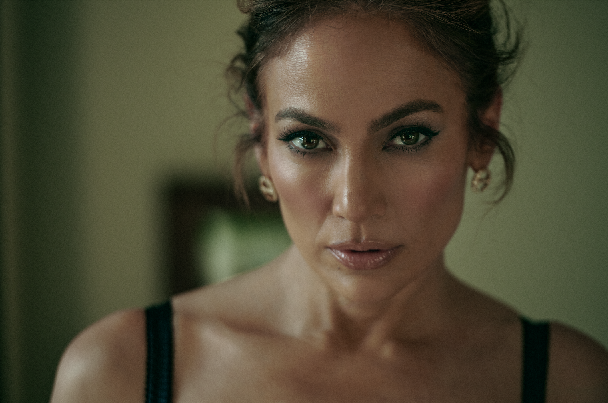 Quase 10 anos depois, Jennifer Lopez vai lançar um novo disco, “This Is Me…Now”, e um filme