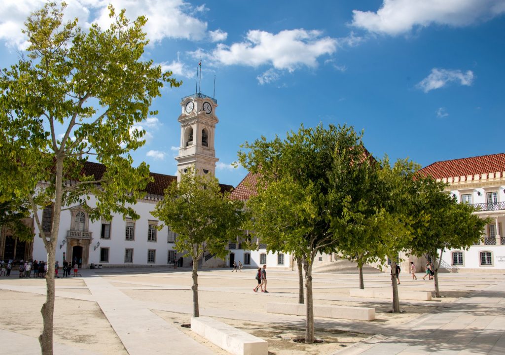 Universidade de Coimbra com meia centena de eventos nos 50 anos do 25 de Abril