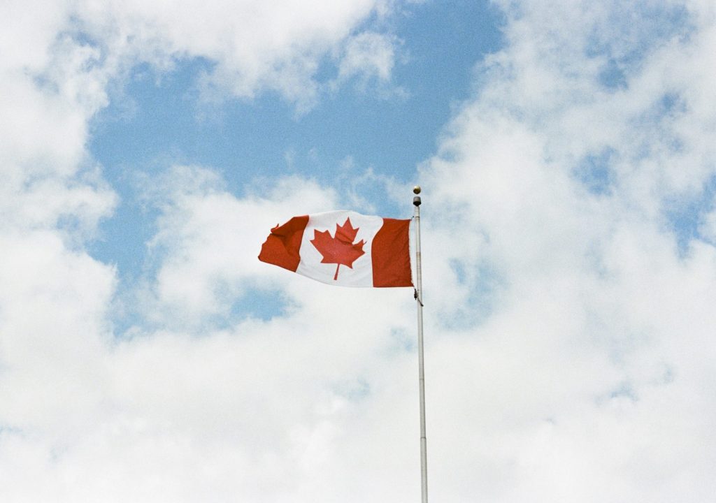 Canadá prolonga interdição de compra de casas por estrangeiros até ao fim de 2026