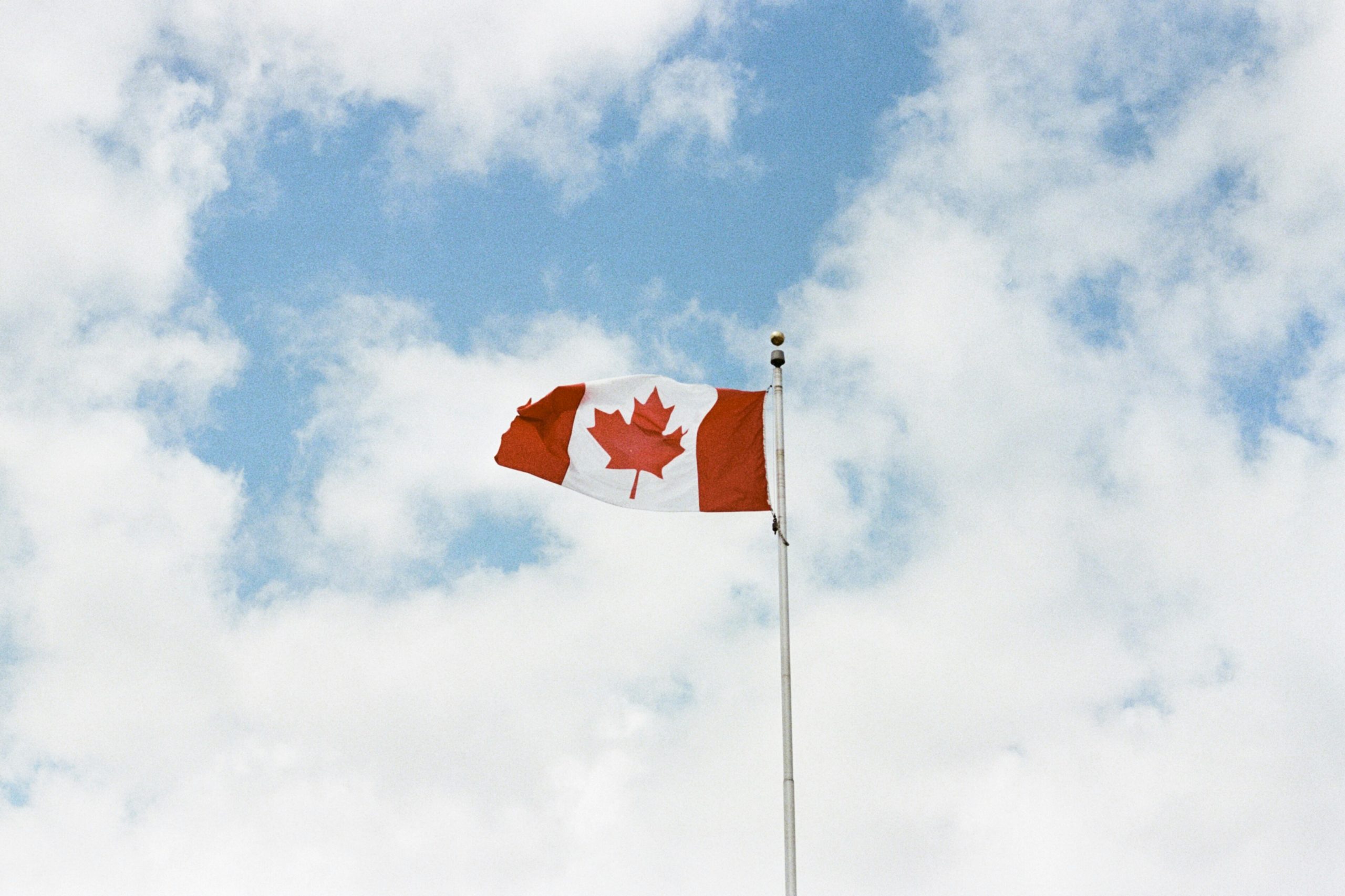Canadá prolonga interdição de compra de casas por estrangeiros até ao fim de 2026