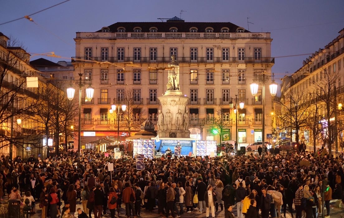 Apenas 10% dos residentes em Portugal participaram em manifestações, greves e assembleias de freguesia, desde 2018