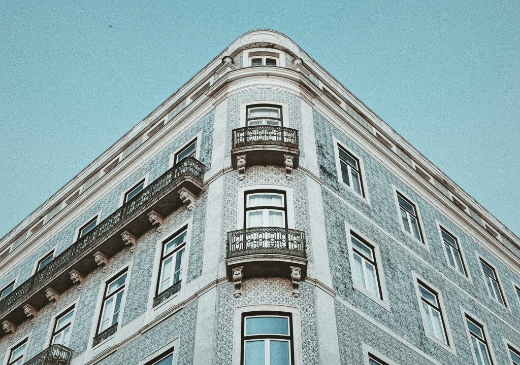 Compra de casa por residentes em Portugal recuou 19,8% em 2023 face a 2022