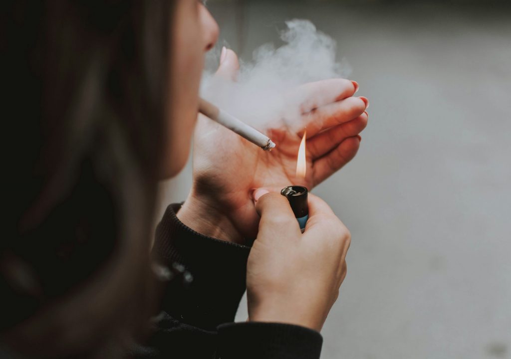 Irlanda tornou-se há 20 anos no primeiro país europeu a proibir totalmente o consumo de tabaco em locais públicos e no trabalho