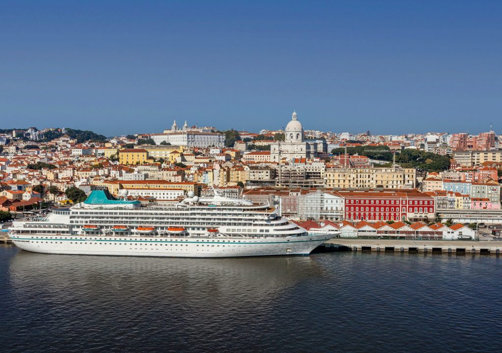 Taxa turística para passageiros de cruzeiros em Lisboa efetivada a partir de 01 de abril