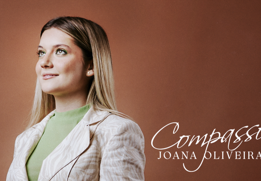 Já se pode ouvir “Compasso”, novo EP de Joana Oliveira