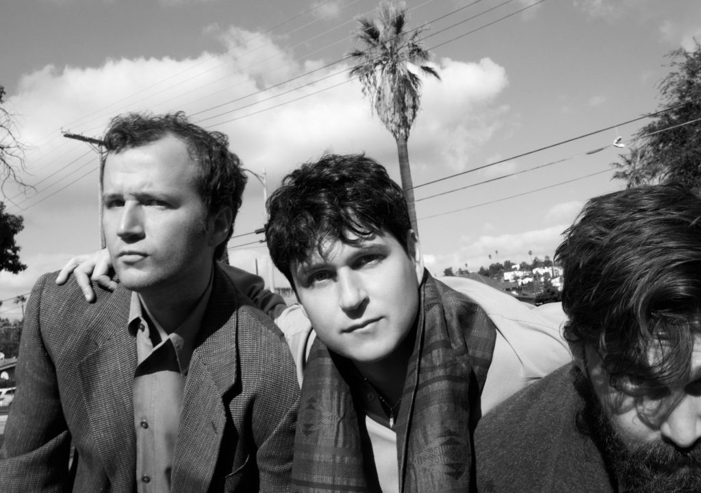 Cinco anos depois, Vampire Weekend lançam “Only God Was Above Us”. Novo disco tem 10 músicas e foi gravado um pouco por todo do mundo