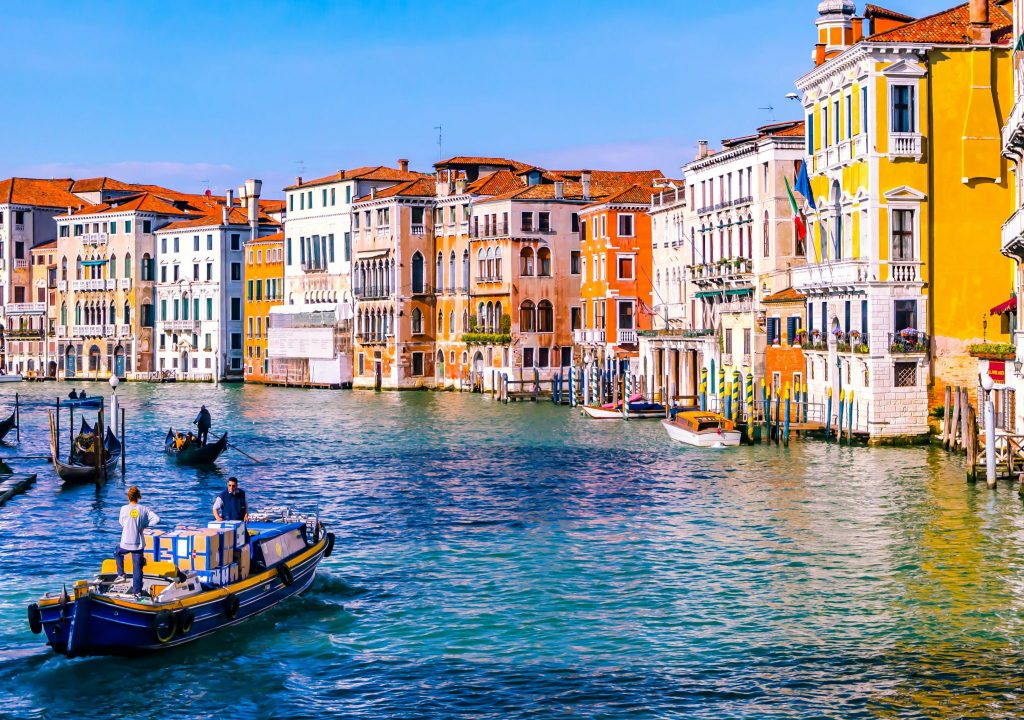 Presidente da Câmara de Veneza espera “diluição” do turismo com nova taxa diária