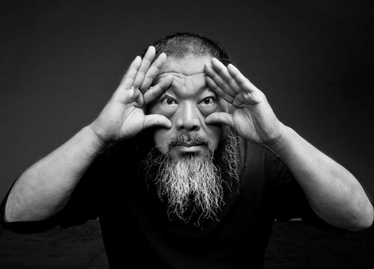 Artista plástico e activista Ai Weiwei exibe em Lisboa cerâmicas inspiradas na liberdade de expressão