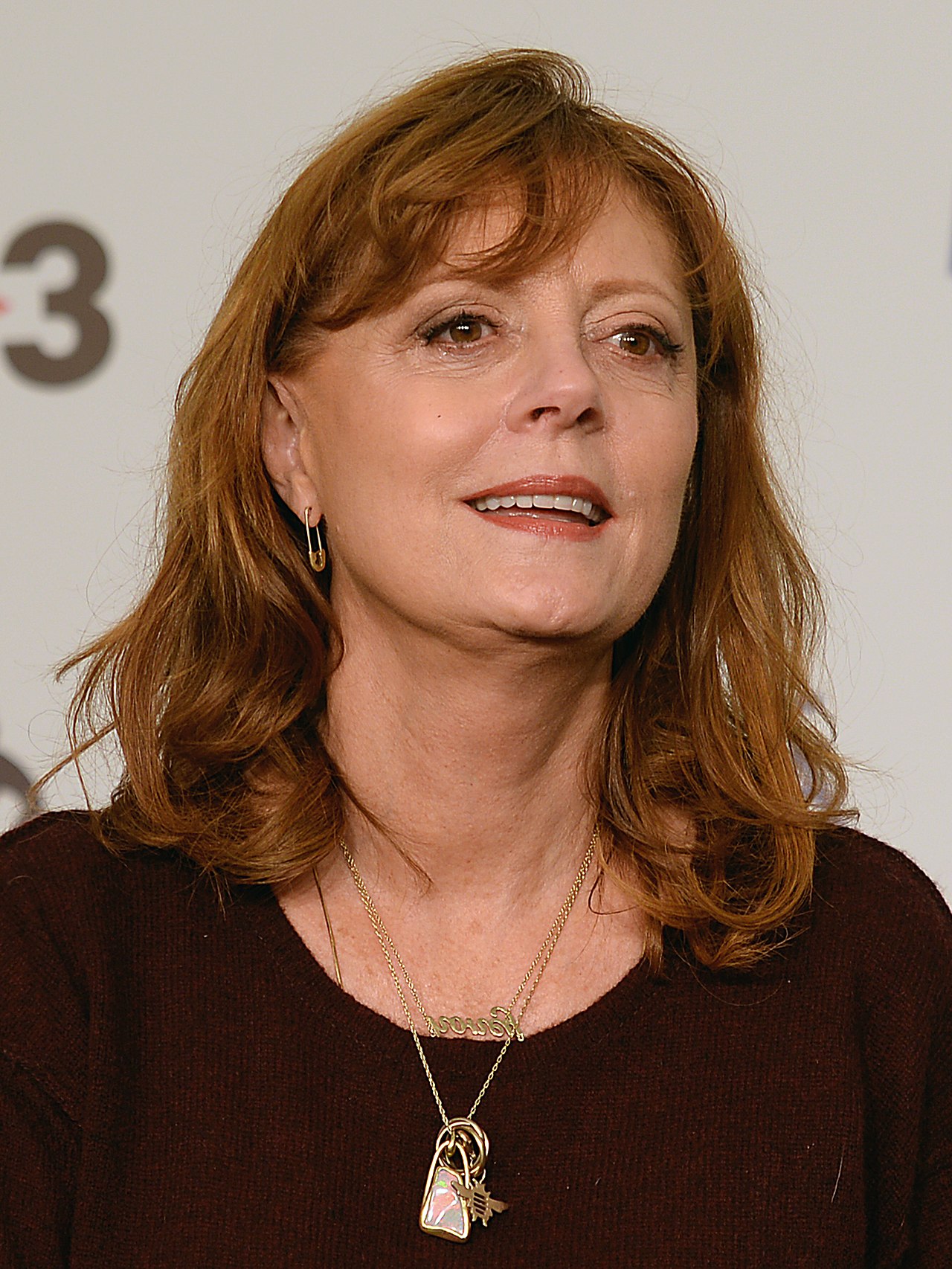 Susan Sarandon volta a ser empregada de mesa em Nova Iorque para exigir salários dignos para os trabalhadores da restauração