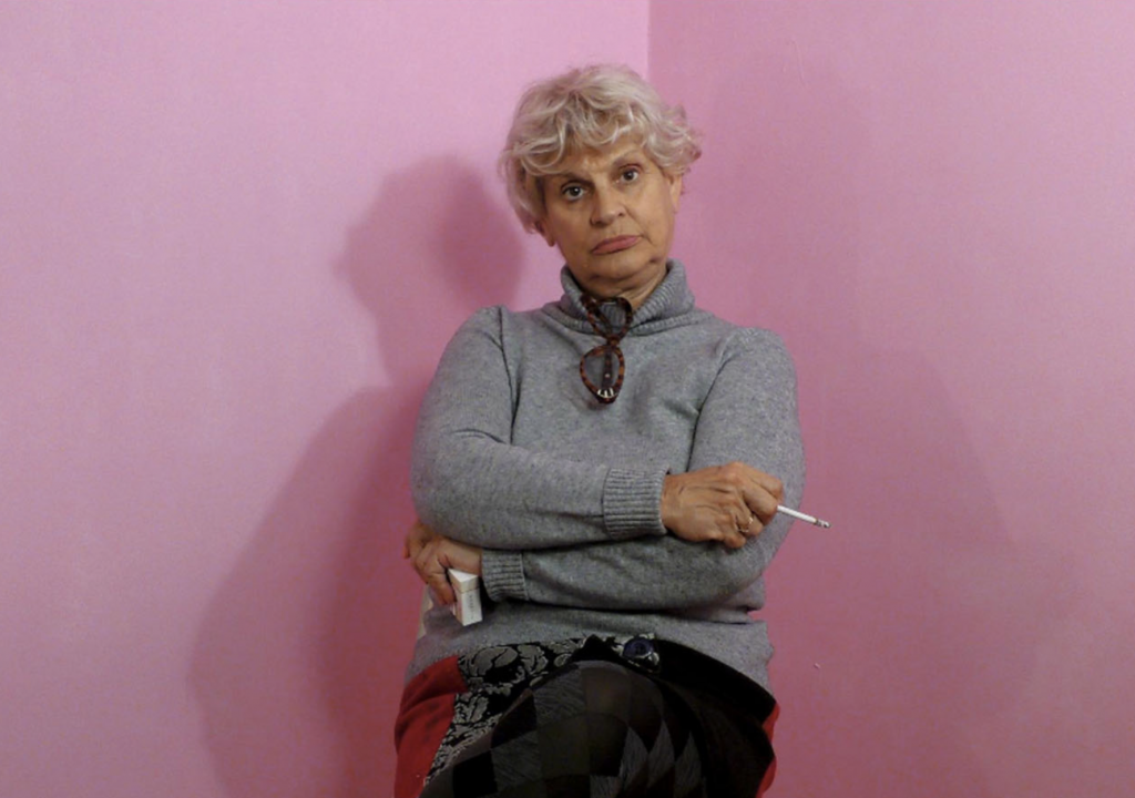Cláudia Rita Oliveira reflete sobre abuso psicológico e violência doméstica em documentário sobre a sua mãe