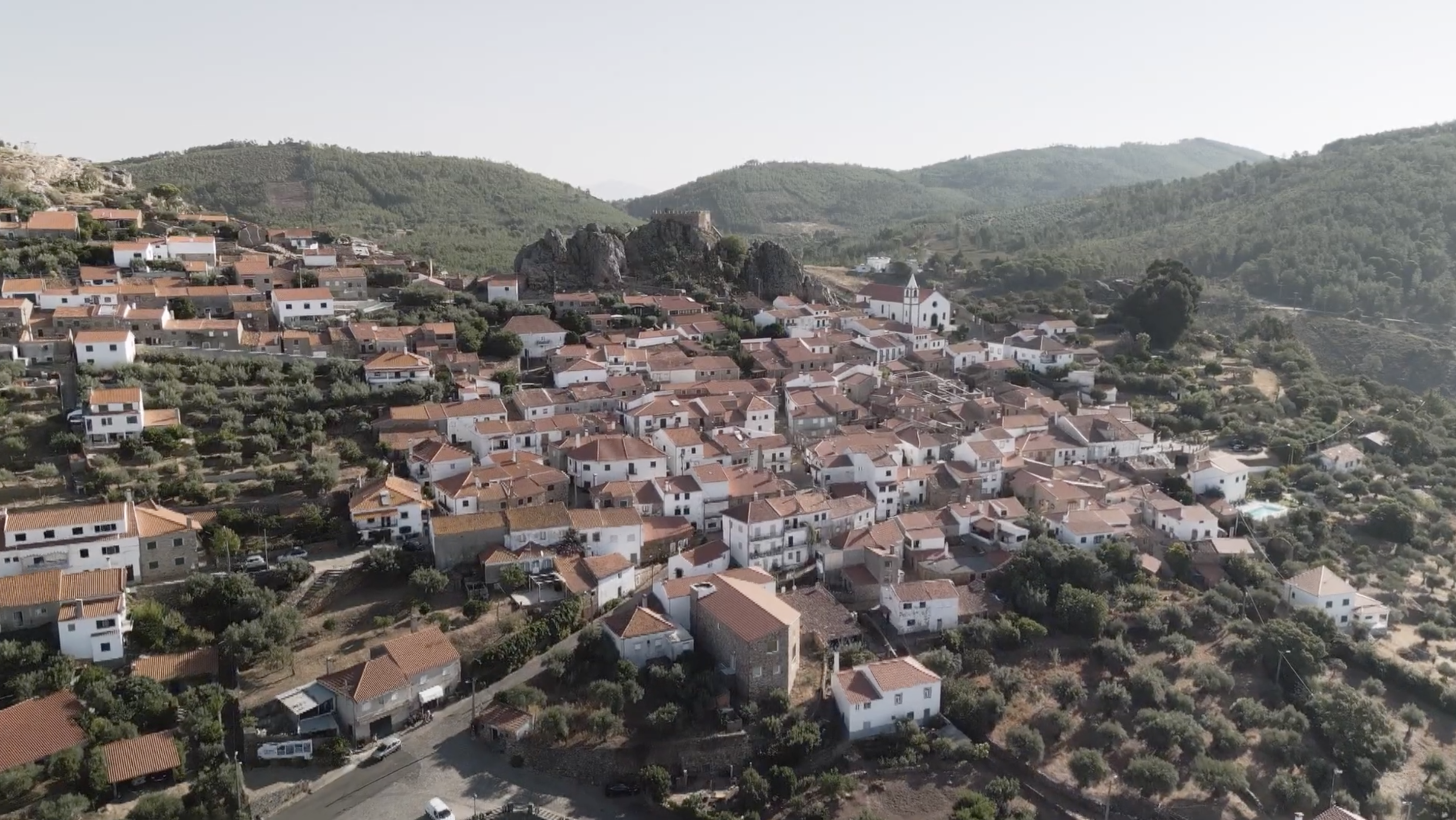 RTP1 estreia “Um Mundo Na Aldeia” para provar que é possível evoluir fora das grandes cidades e dos circuitos turísticos