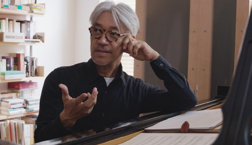 Filme sobre Ryuichi Sakamoto regressa aos cinemas portugueses esta semana