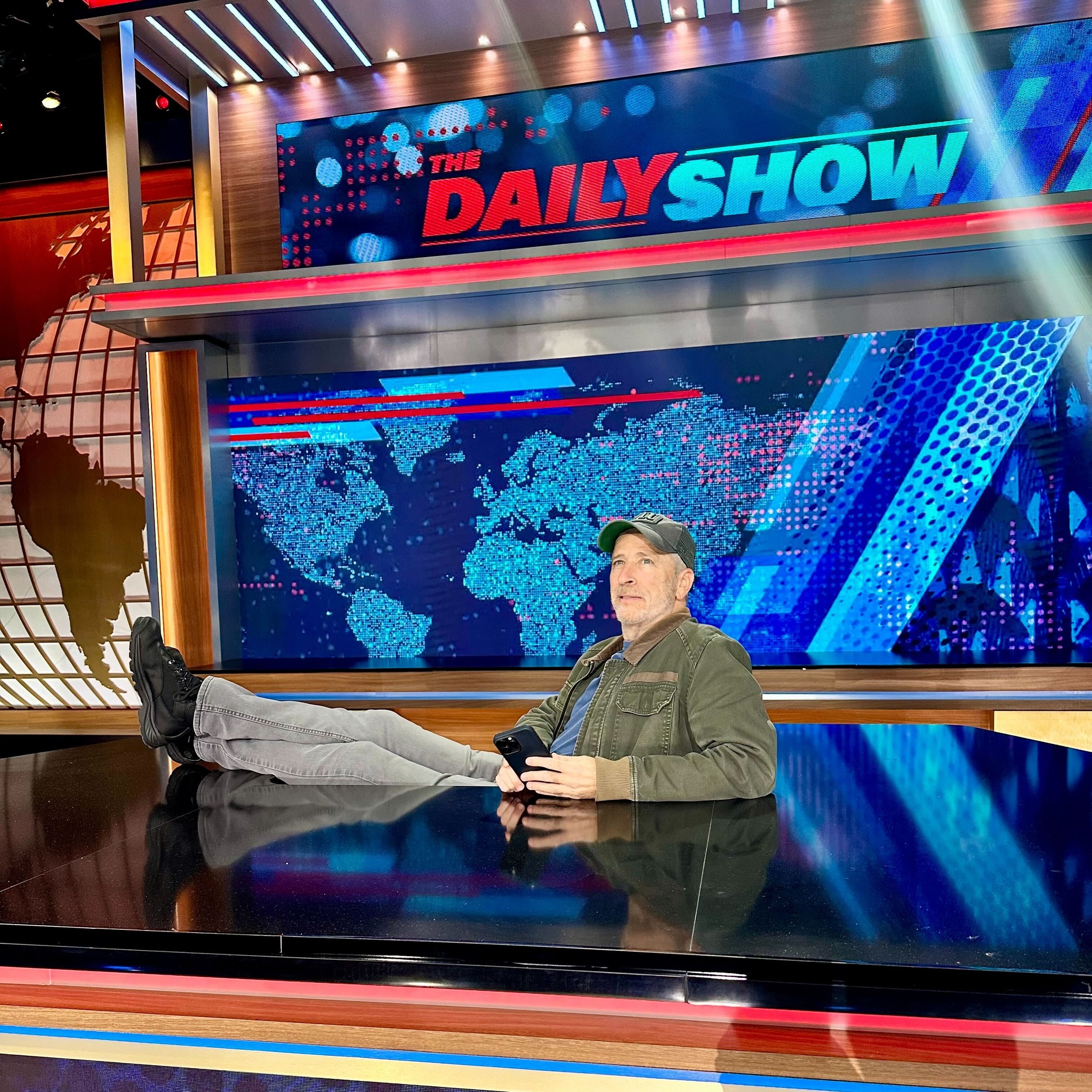 RTP3 e RTP Play exibem o talk show norte-americano “The Daily Show”, com Jon Stewart