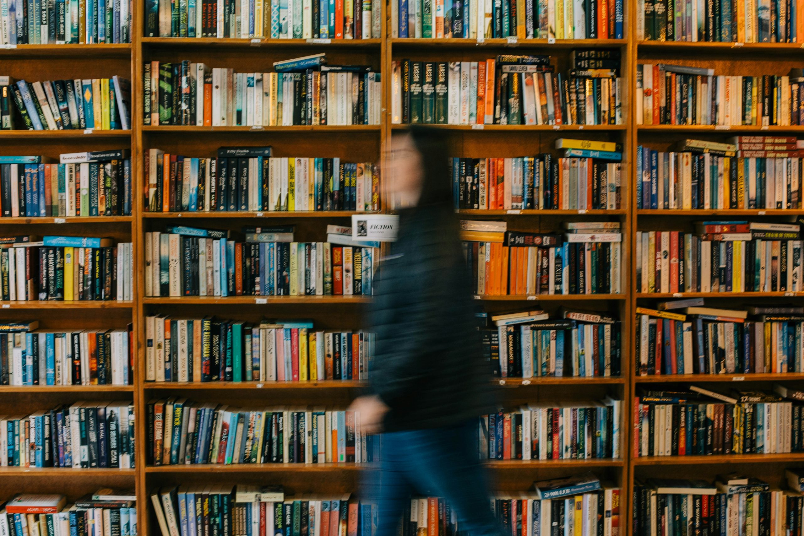 Mercado do livro cresce entre julho e setembro com aumento de vendas e de preços